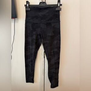 Lululemon Black Camouflage Align Leggings 25”